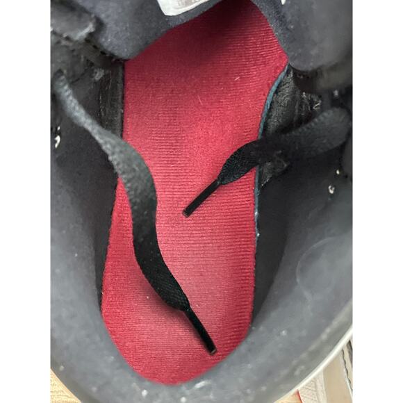 Nike Air Jordan 1 Mid Johnny Kilroy Black Red Silver Youth 4.5 - Picture 10 of 12